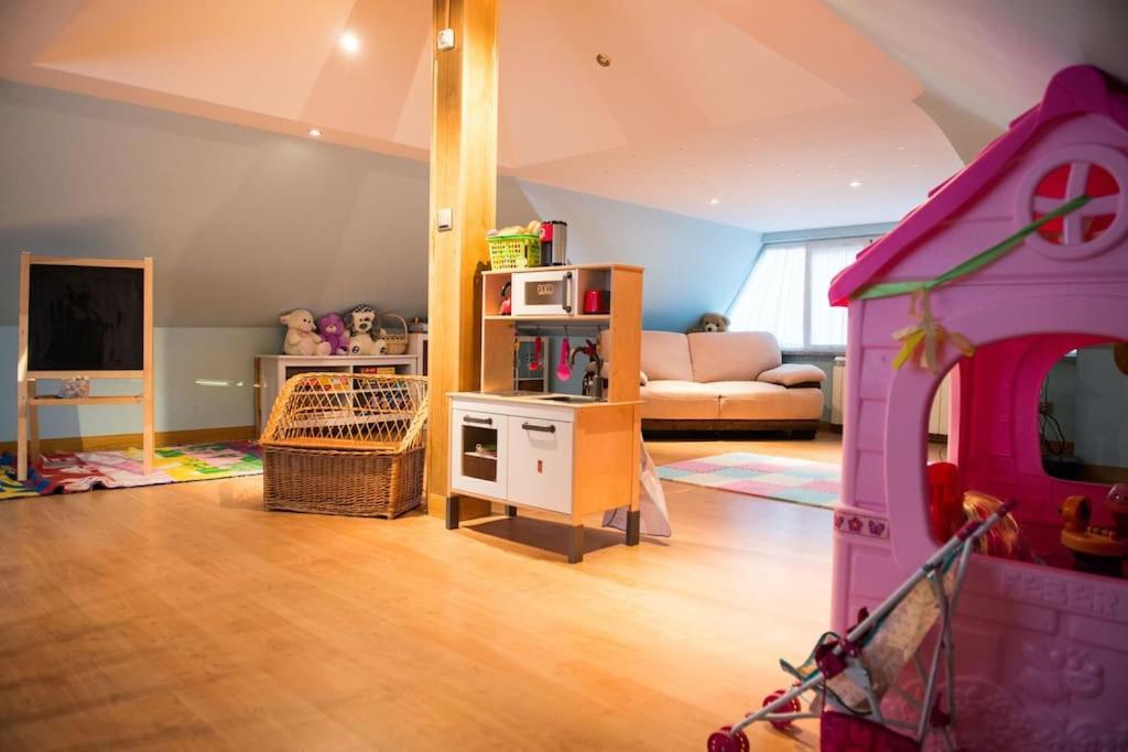 Chalet De 5 Habitaciones En La Sierra De Madrid El Olivo De Miraflores Мирафлорес-де-ла-Сьерра Экстерьер фото